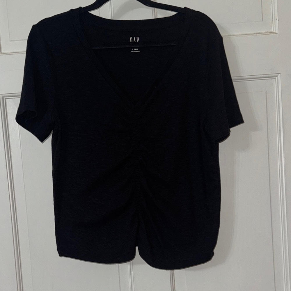 GAP Black Ruched V-Neck Tee